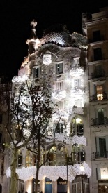 Casa Batlló decorated for Christmas